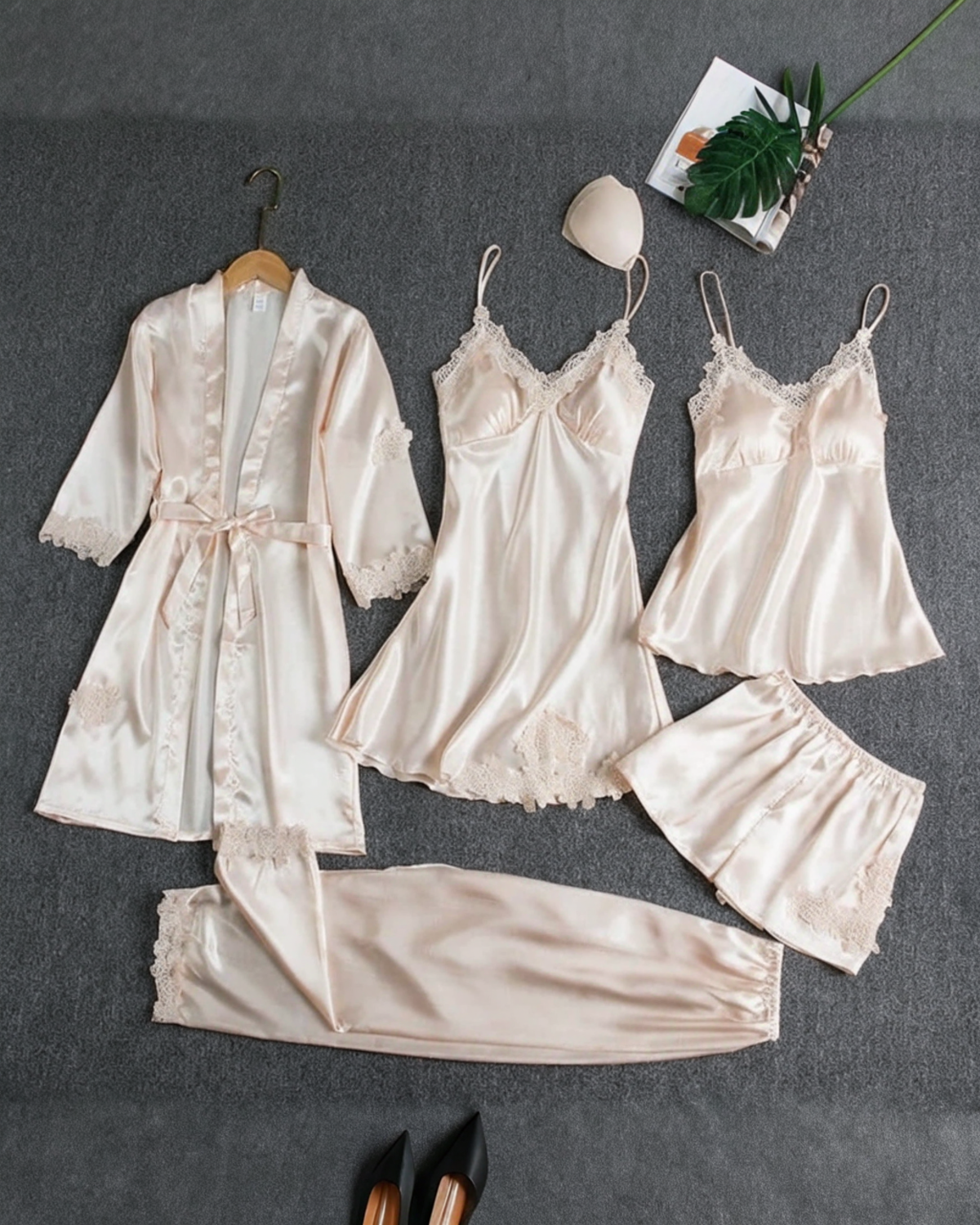 TIFFANY™ | CAMISÓN SEXY DE SEDA HELADA (5 PIEZAS)